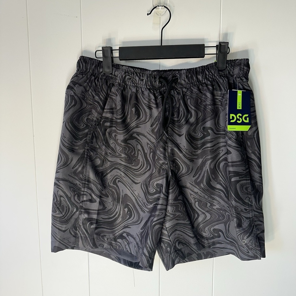 DSG Men's Athletic Shorts Small 6" Inseam Gray Black Print Training Gym NWT